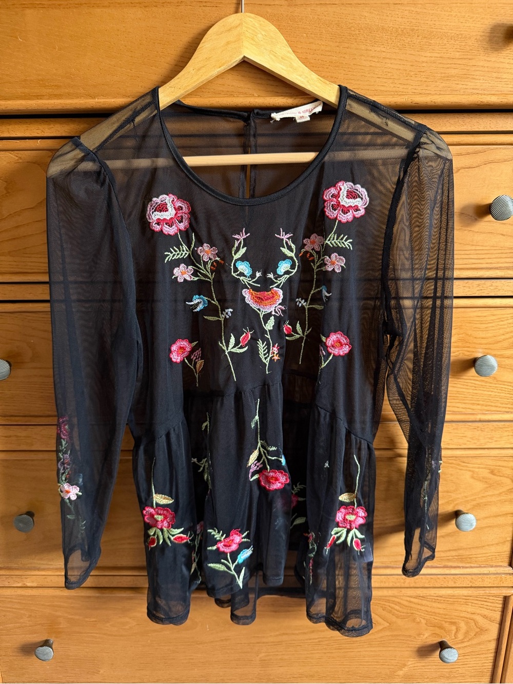 Grand & Greene Black Mesh Embroidered Sheer Floral Womens Blouse Sz M Dark Fairy